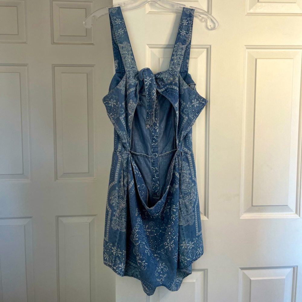SOLD BENJAMIN BITTEN Chambray Denim Paisley Print Tie Back Button Front Romper - Picture 10 of 16